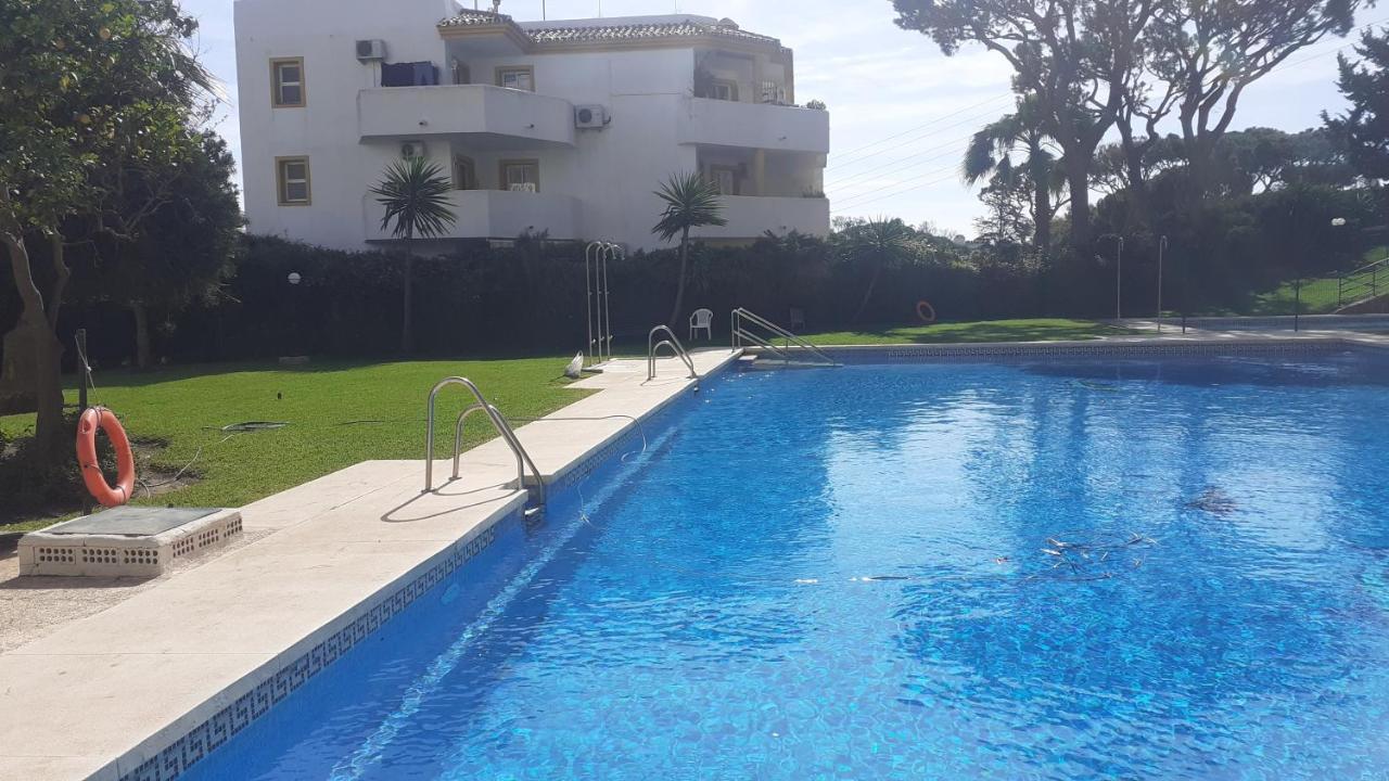 Apartamento- Atico En Mijas Costa , Con Piscina. Sitio de Calahonda Luaran gambar